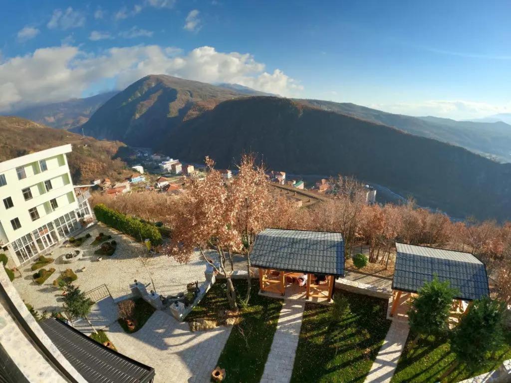 Bujtina Vrenezi Hotel Peshkopi Exterior foto