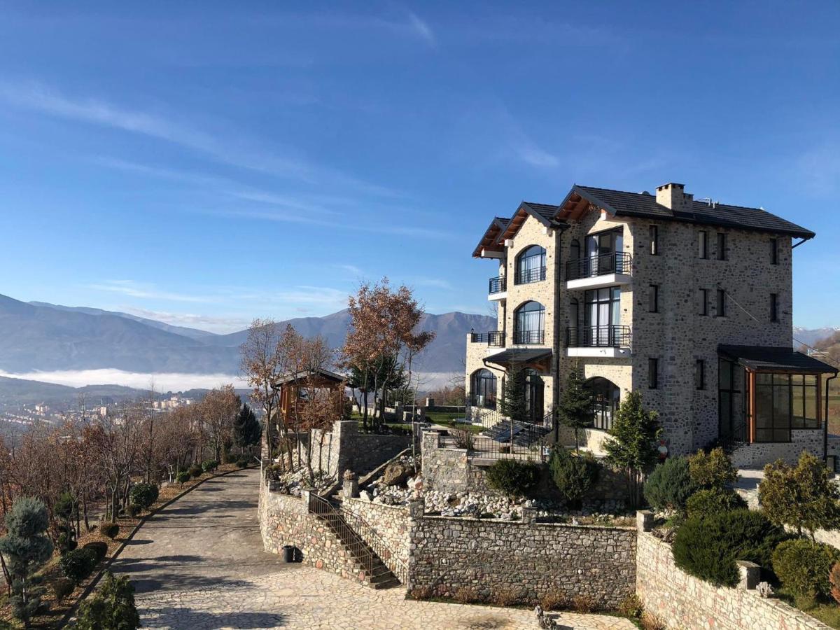 Bujtina Vrenezi Hotel Peshkopi Exterior foto