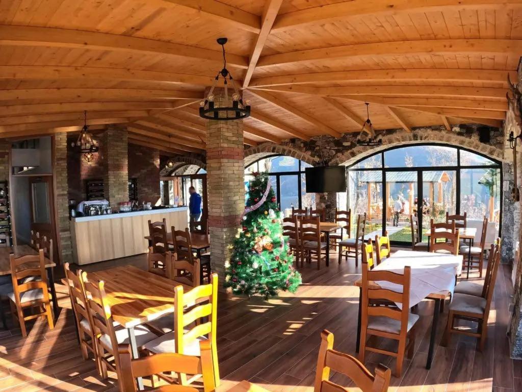 Bujtina Vrenezi Hotel Peshkopi Exterior foto