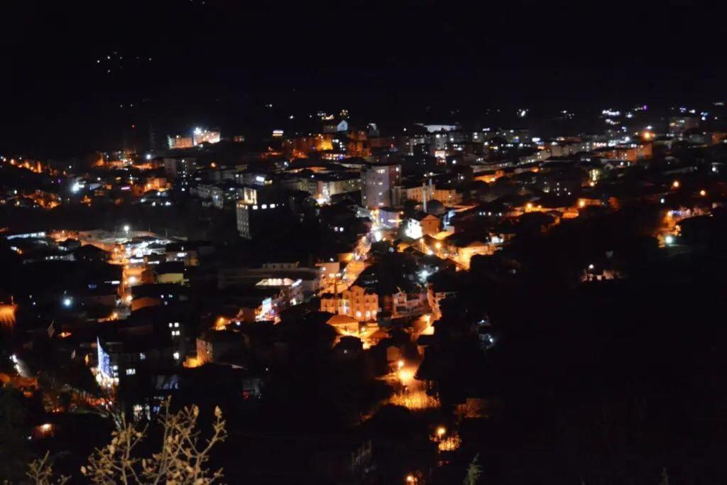 Bujtina Vrenezi Hotel Peshkopi Exterior foto