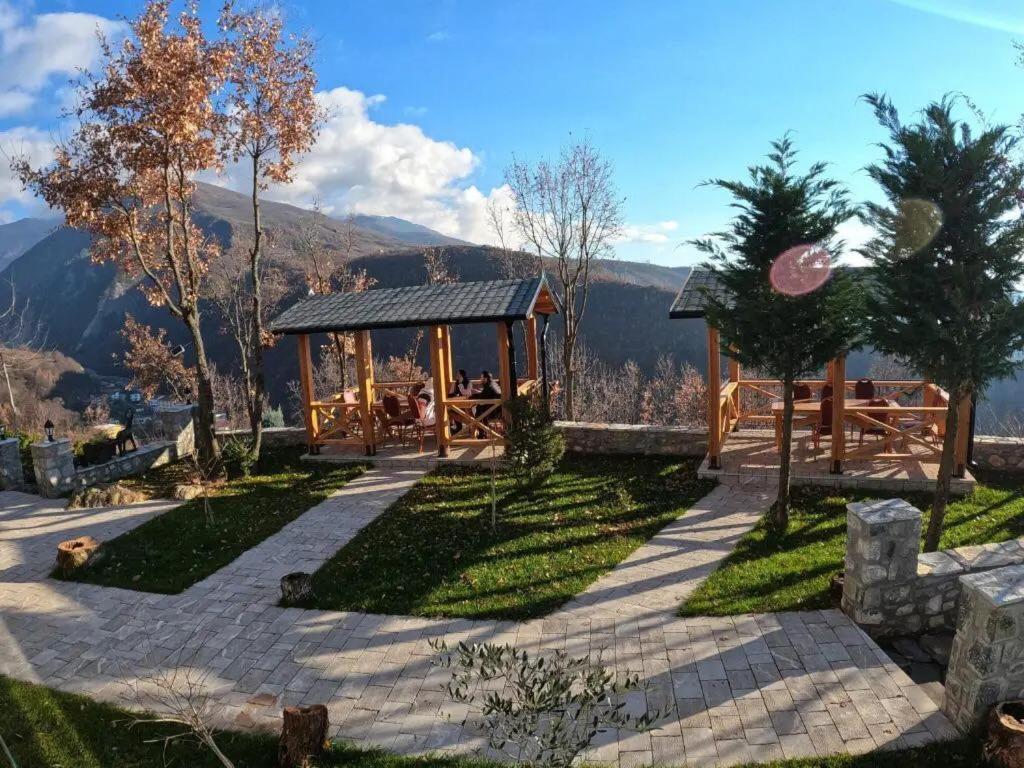Bujtina Vrenezi Hotel Peshkopi Exterior foto