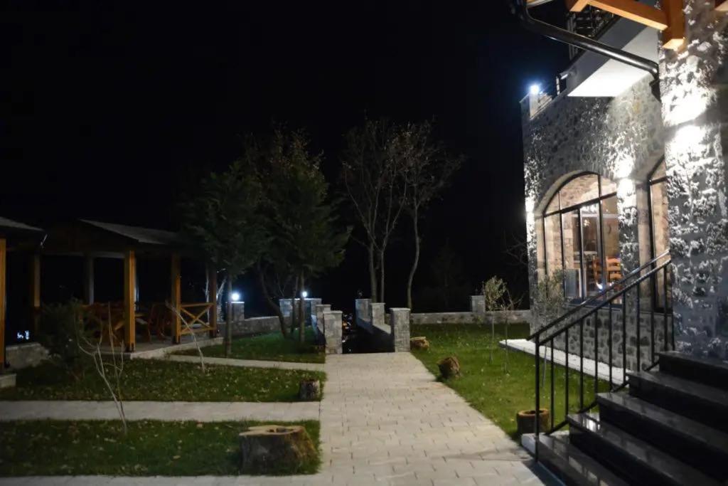 Bujtina Vrenezi Hotel Peshkopi Exterior foto