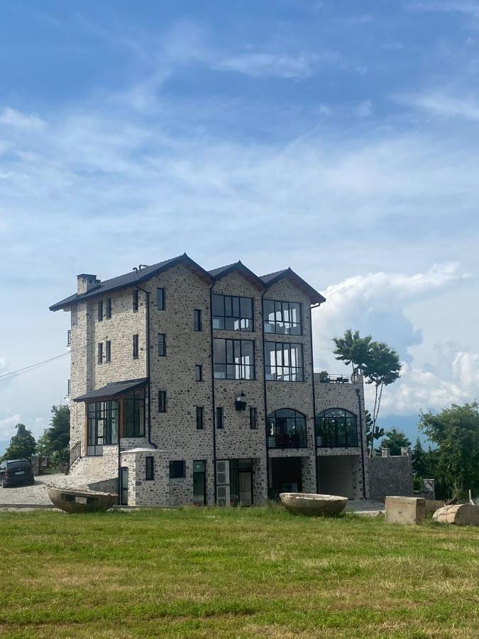 Bujtina Vrenezi Hotel Peshkopi Exterior foto