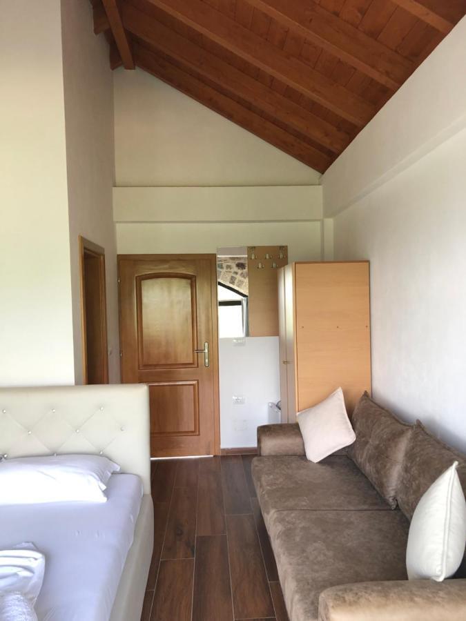 Bujtina Vrenezi Hotel Peshkopi Exterior foto
